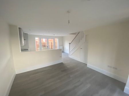Owler Place, Ledsham Village, CH66 - Photo 4