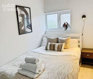 5 bedroom end of terrace house to rent - Photo 6