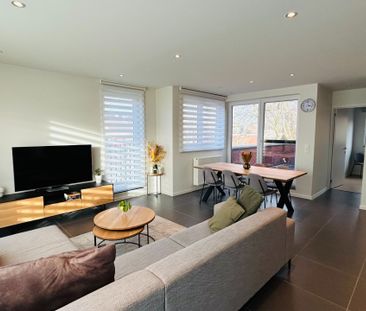 Prachtig en centraal gelegen appartement met 1 slaapkamer, terras e... - Photo 3