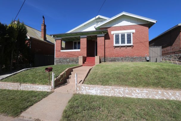 34 Addison Street, Goulburn - Photo 1