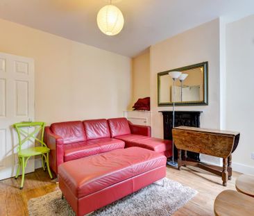 6 bedroom house to rent - Photo 2