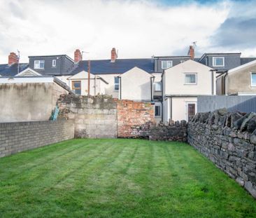 Premium five bedroom property on Coburn Street - Photo 4