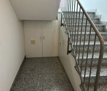 Großzügige 1 Zimmer-Wohnung mit EBK in Mainz-Weisenau, nähe Uniklinik - Photo 1