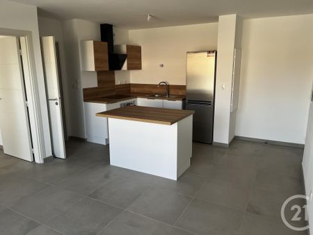 Location Appartement 2 pièces 47m² MARSEILLE 12ème - Photo 4