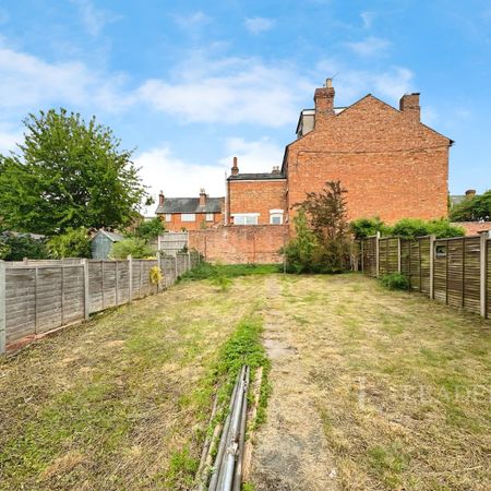 4 bedroom house to rent Gillam Street, Worcester, Worcestershire, WR3 - Photo 3