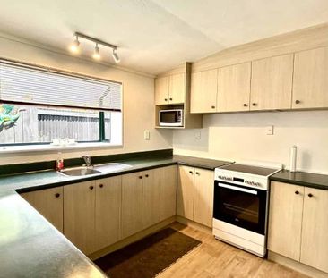 Quiet Comfort - Photo 2