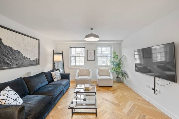 Charlotte Street - Photo 1