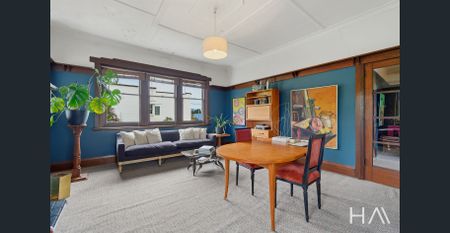 A Low-Maintenance Retreat on the Edge of the City - Photo 2