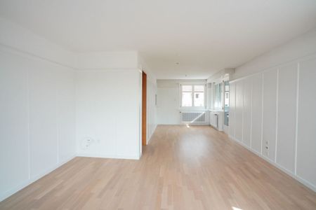 Stilvolle 3.5 Zimmerwohnung mit grosser Terrasse und En-Suite Bad - Photo 3