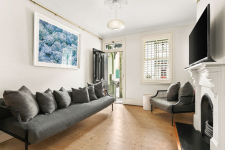 Terraced two bedroom home in beautiful neighbourhood - Photo 4