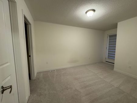 For Lease - 1556 Moonseed Place, Milton, Ontario - Photo 4