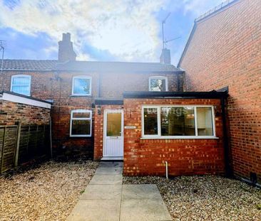 2 bedroom terraced house to rent - Photo 2