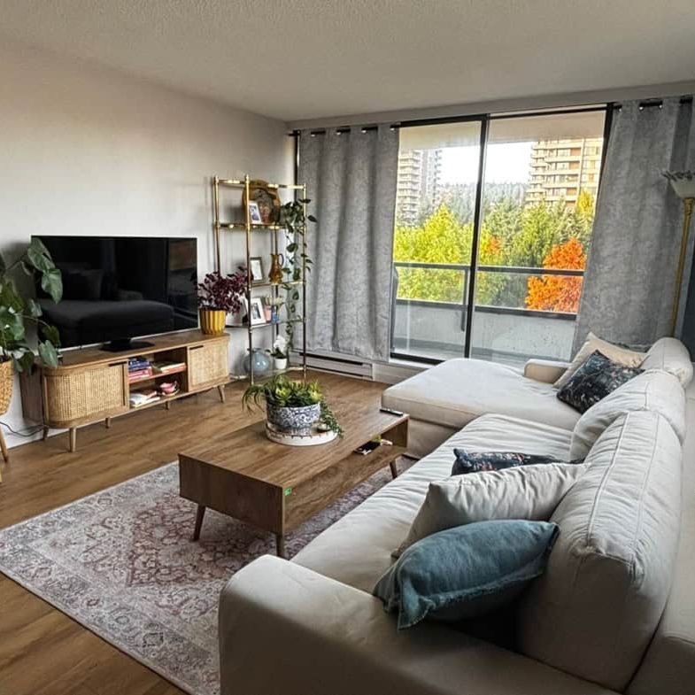 904-9521 Cardston Court, Burnaby - Photo 1