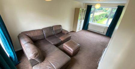 Silk Mill Drive, Tinshill, Leeds, LS16 6DX - Photo 2