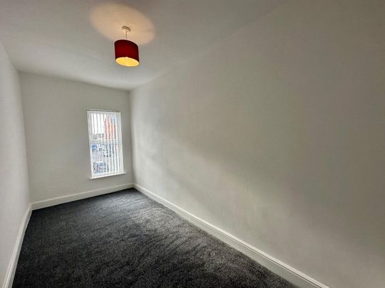 Gloucester Road, Bootle, Liverpool, L20 - Photo 1