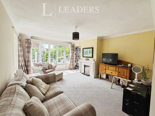 4 bedroom house to rent Mill Street, St. Osyth, Clacton-on-Sea, CO16 - Photo 1