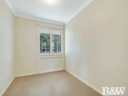 “FAMILY HOME” - Photo 4