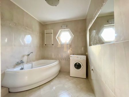 Duża loggia | Garderoba | Parking - Photo 5