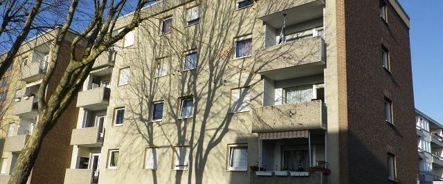 Bedburg-Blerichen: Günstige geräumige familienfreundliche 4-Zi.-Whg. m. Balkon (WBS!) - Foto 1