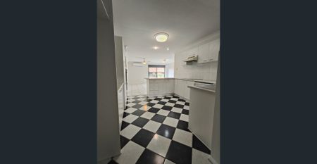 FRESHLY UPDATED AND READY FOR A NEW FAMILY - GET SETTLED FOR XMAS & THE NEW SCHOOL YEAR - Photo 4