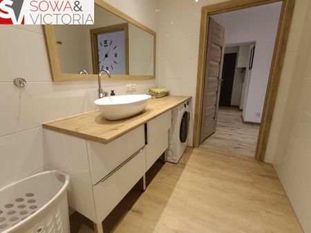 Reprezentacyjne mieszkanie w centrum Wałbrzycha - Zdjęcie 2