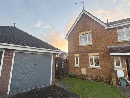 2 bedroom semi-detached house to rent - Photo 5