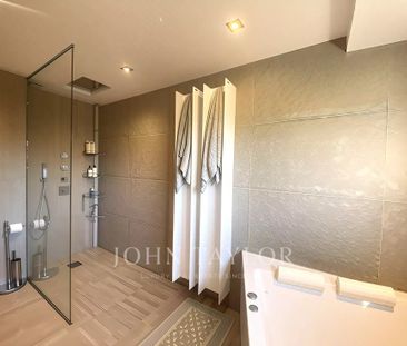 Maison à louer Mougins, Cote d'Azur, France8 500 EUR / Mois - Photo 3