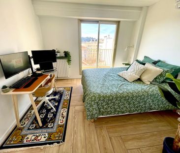 Location Appartement 3 pièces 83m² NICE 06300 - Photo 5