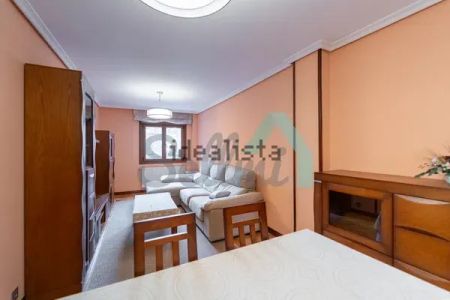 Alquiler de piso en Calle de María Neira - Foto 2