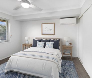 Comfortable & Spacious 4 Bedroom Home - Photo 3