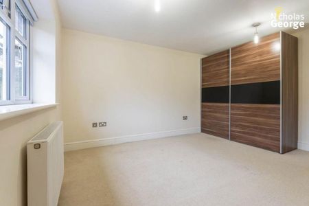 4 bedroom house to rent - Photo 3