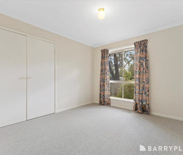 Spacious 3-Bedroom Home in a Quiet, Convenient Location - Photo 6