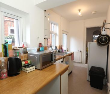 Montague Road (3 bed) - Photo 3