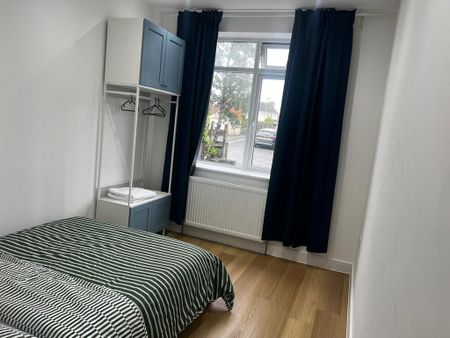 1 bedroom in a house share to rent - Photo 3