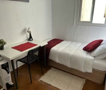 Calle de Fernández de los Ríos, Madrid, Community of Madrid 28015 - Photo 1