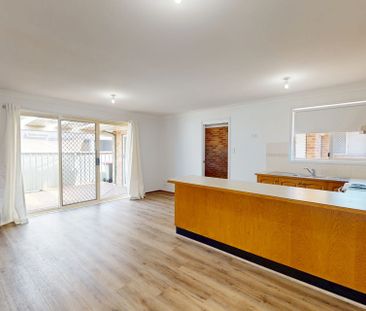 3/3 Marks Point Road, Marks Point NSW 2280 - Photo 1