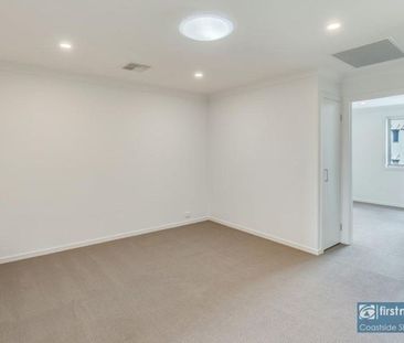 Spacious 3-Bedroom Family Home in Prime Location - Photo 4