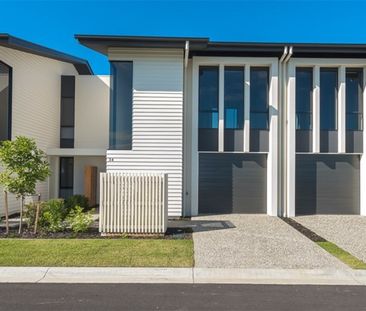 3 Bedroom 2 Bathroom Townhouse Perfect Location Hope Island - Photo 2