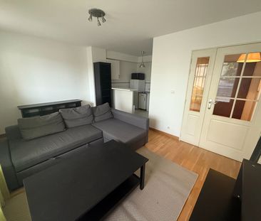 Location Appartement 2 pièces 38m² - Photo 3