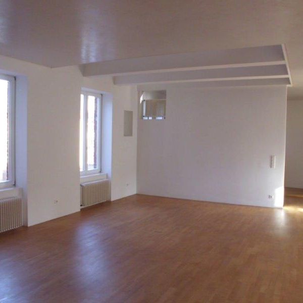 Große Maisonettewohnung mit Dachterrasse und Blick über den Dächern Schwerins - Photo 1