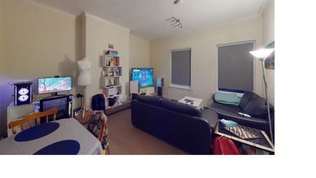 207 Flat 2 Belle Vue Road, Leeds, LS3 1HG - Photo 4