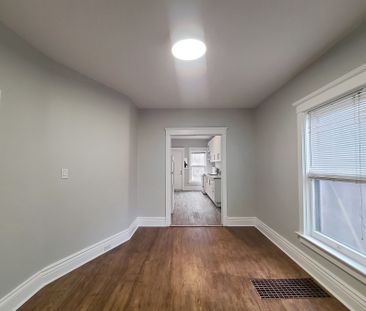 For Lease - 1450 Dundas Street Unit# Main, Toronto, Ontario - Photo 2