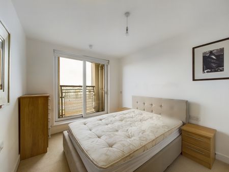 2 Bed Flat, Tarves Way, SE10 - Photo 5