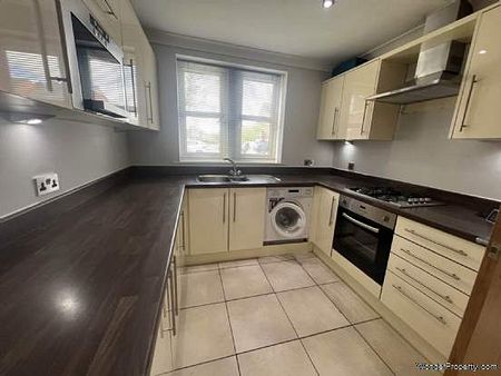 4 bedroom property to rent in Warrington - Photo 3