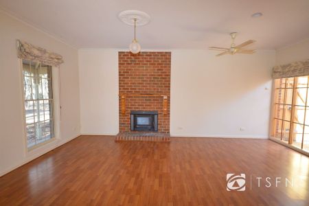 Located in a lovely quiet bush setting - Photo 3