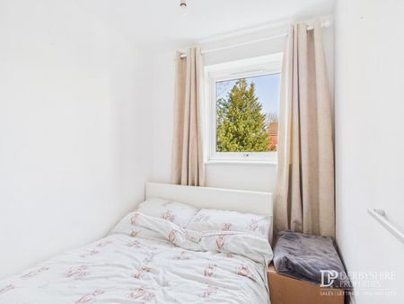 2 Bedroom Semi-Detached House - Photo 3