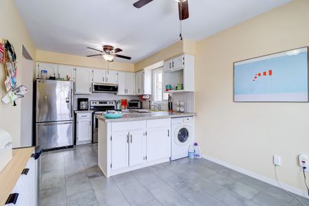 For Lease - 55 Mccrimmon Crescent Unit# Upper, Clarington, Ontario - Photo 3