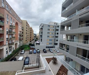 location Appartement T2 DE 45.8m² À NICE - Photo 5