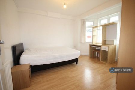 4 bedroom terraced house to rent - Photo 2