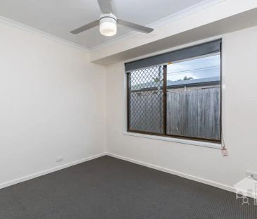 “Stylish Family Living in a Peaceful Cul-de-Sac!” - Photo 4